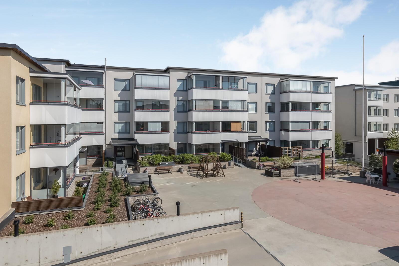 Tulliportinkatu 8 B 3